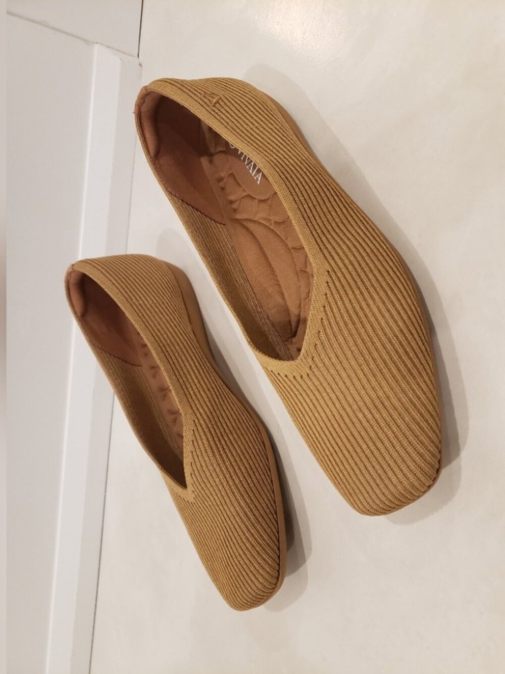 Vivaia Margot WALKER square-toe nutmeg tan camel knit walking flats US10=EU41.5